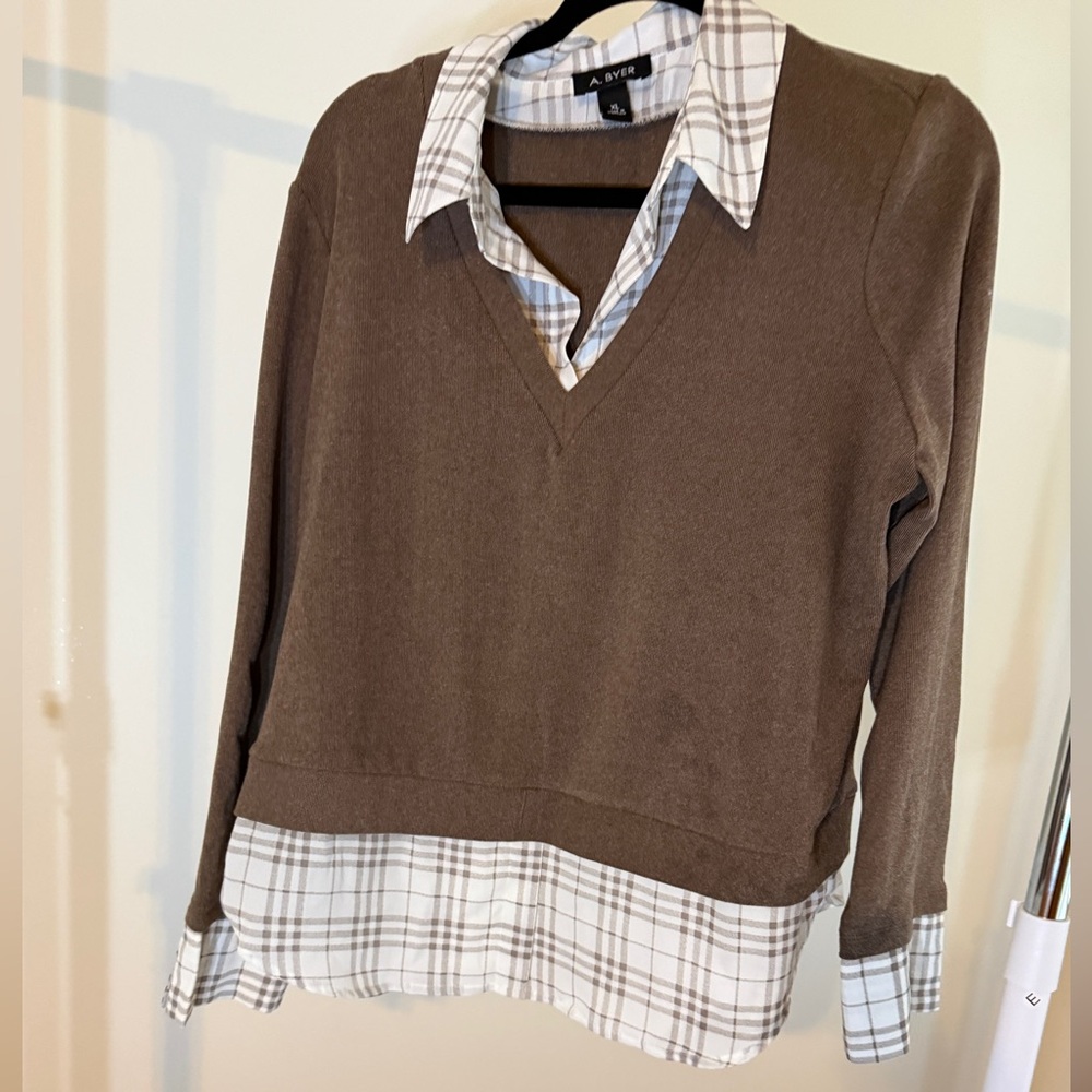 A. Byer Brown Sweater with Plaid Accents